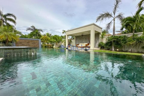 House in Pattaya, Thailand 3 bedrooms № 196619 - photo 5