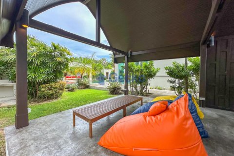 House in Pattaya, Thailand 3 bedrooms № 196619 - photo 9