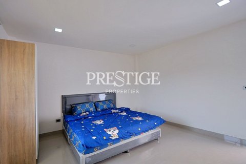 House in Pattaya, Thailand 6 bedrooms № 233248 - photo 26