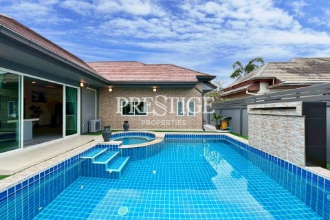 House in Pattaya, Thailand 3 bedrooms № 233249 - photo 23