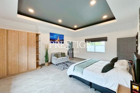 House in Pattaya, Thailand 3 bedrooms № 233249 - photo 10