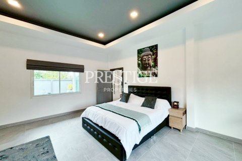House in Pattaya, Thailand 3 bedrooms № 233249 - photo 11