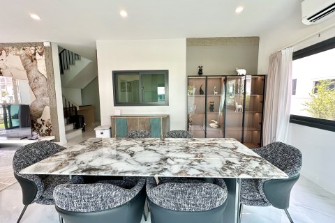 House in Phuket, Thailand 4 bedrooms № 172168 - photo 5