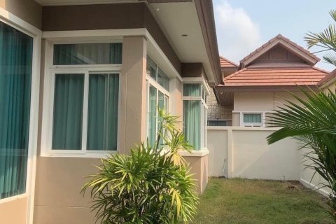 House in Pattaya, Thailand 3 bedrooms № 172165 - photo 4