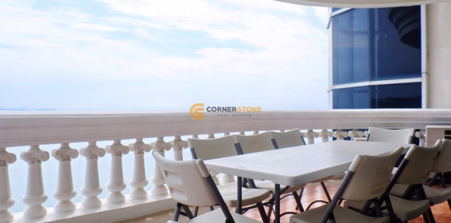 Studio in the Condo in Pattaya, Thailand № 146531