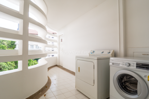 Condo in Pattaya, Thailand, 3 bedrooms  № 146536 - photo 25