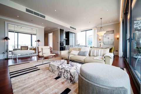 Кондоминиум с 3 спальнями в Ваттхане, Бангкок, Таиланд № 133639 - фото 2