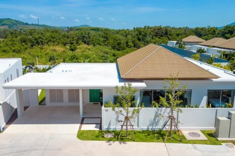 Villa in Phuket, Thailand 4 bedrooms № 133633 - photo 20