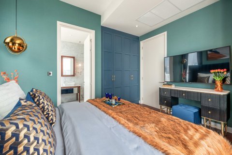 Condo in Watthana, Bangkok, Thailand, 2 bedrooms  № 133636 - photo 17