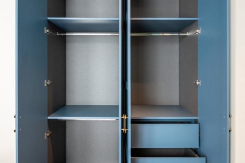 Condo in Watthana, Bangkok, Thailand, 2 bedrooms  № 133636 - photo 16