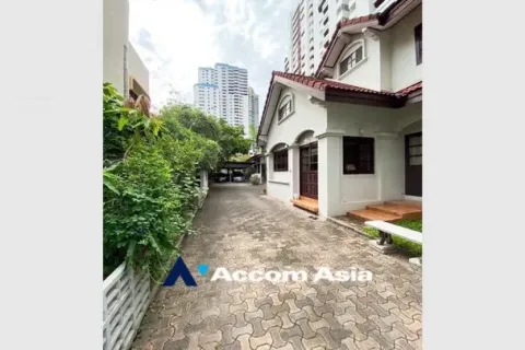 House in Watthana, Bangkok, Thailand 3 bedrooms № 217180