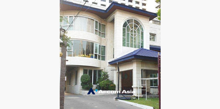 Haus in Khlong Toei, Bangkok, Thailand 6 Schlafzimmer № 217185