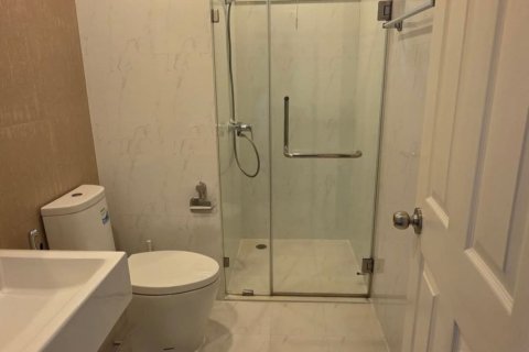 Кондоминиум с 2 спальнями в Ваттхане, Бангкок, Таиланд № 153235 - фото 14