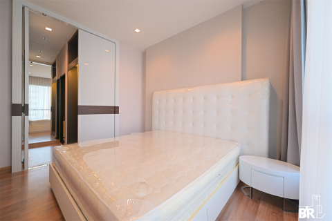 Condo in Bangkok, Thailand, 1 bedroom  № 199842 - photo 4