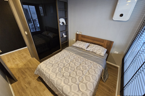 Condo in Bangkok, Thailand, 2 bedrooms  № 199841 - photo 2