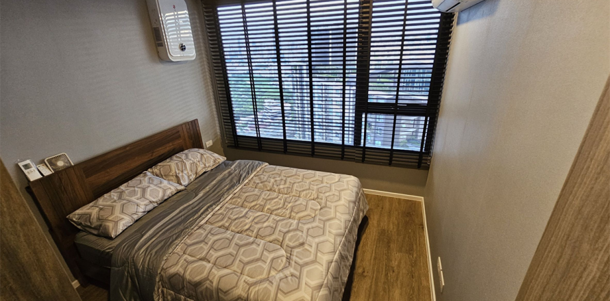 Condo in Bangkok, Thailand, 2 bedrooms  № 199841
