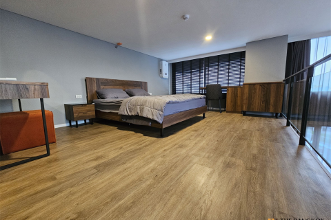 Condo in Bangkok, Thailand, 2 bedrooms  № 199841 - photo 8