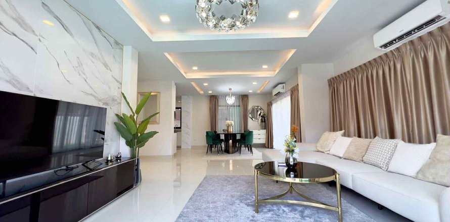 Villa à Pattaya, Thaïlande 4 chambres № 173405