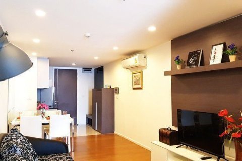 Studio dans le Condo à Watthana, Bangkok, Thaïlande  № 173401 - photo 16