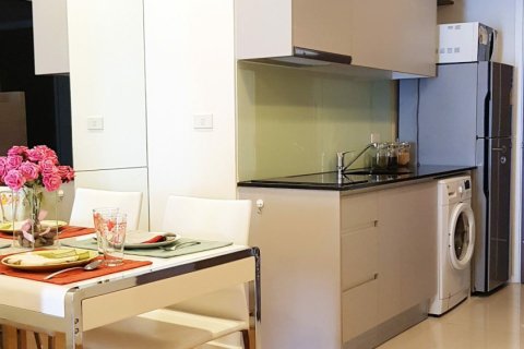 Studio dans le Condo à Watthana, Bangkok, Thaïlande  № 173401 - photo 6