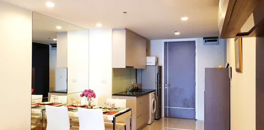 Studio dans le Condo à Watthana, Bangkok, Thaïlande  № 173401
