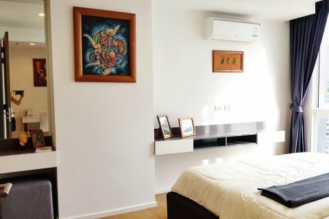 Studio dans le Condo à Watthana, Bangkok, Thaïlande  № 173401 - photo 12