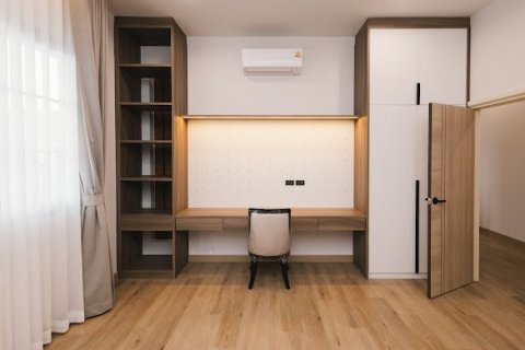 House in San Sai, Thailand 5 bedrooms № 173403 - photo 26