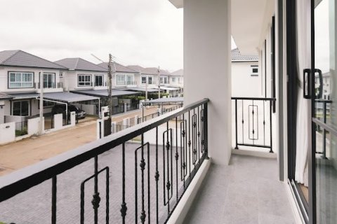 House in San Sai, Thailand 5 bedrooms № 173403 - photo 29