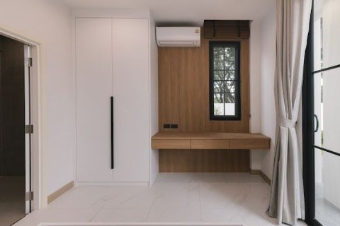 House in San Sai, Thailand 5 bedrooms № 173403 - photo 13