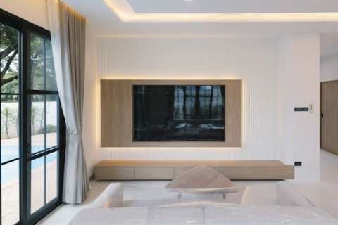 House in San Sai, Thailand 5 bedrooms № 173403 - photo 11