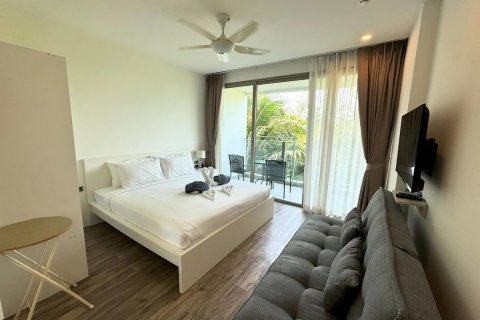 Studio dans le Condo à Kathu, Thaïlande  № 173404