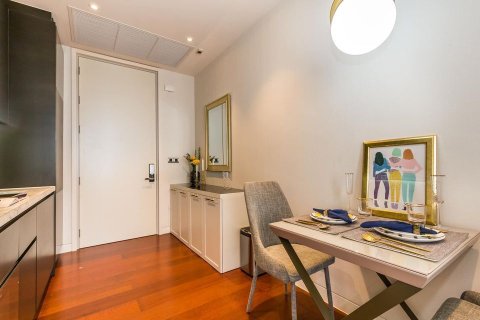 Студия в кондо в Ваттхане, Бангкок, Таиланд № 164509 - фото 14