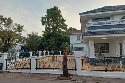 House in Khon Kaen, Thailand 3 bedrooms № 164512 - photo 4