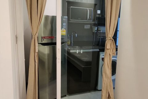 Студия в кондо в Банг Раке, Бангкок, Таиланд № 164507 - фото 7