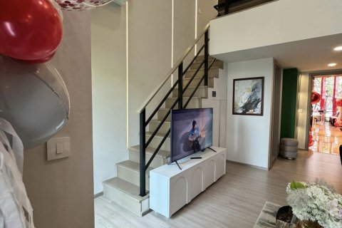 Studio in the Condo in Khlong Toei, Bangkok, Thailand № 164506 - photo 2