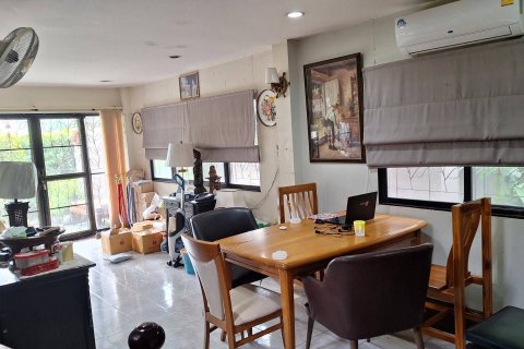 Maison à Chatuchak, Bangkok, Thaïlande 5 chambres № 148690 - photo 8