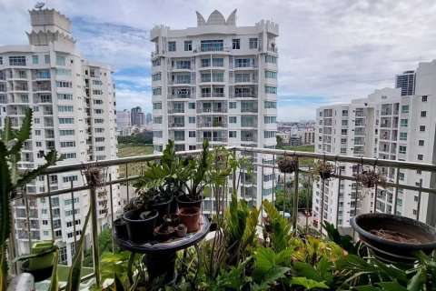 Condo à Huai Khwang, Bangkok, Thaïlande, 2 chambres  № 148489 - photo 14