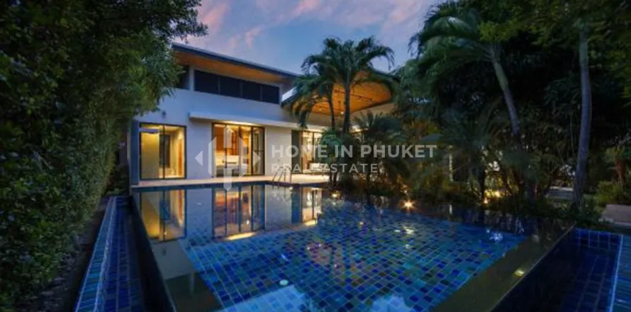 House on Nai Harn Beach, Thailand 4 bedrooms № 152523