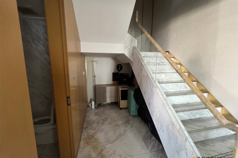 Condo in Bangkok, Thailand, 3 bedrooms  № 186914 - photo 3