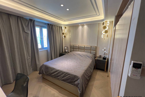 Condo in Bangkok, Thailand, 3 bedrooms  № 186914 - photo 4