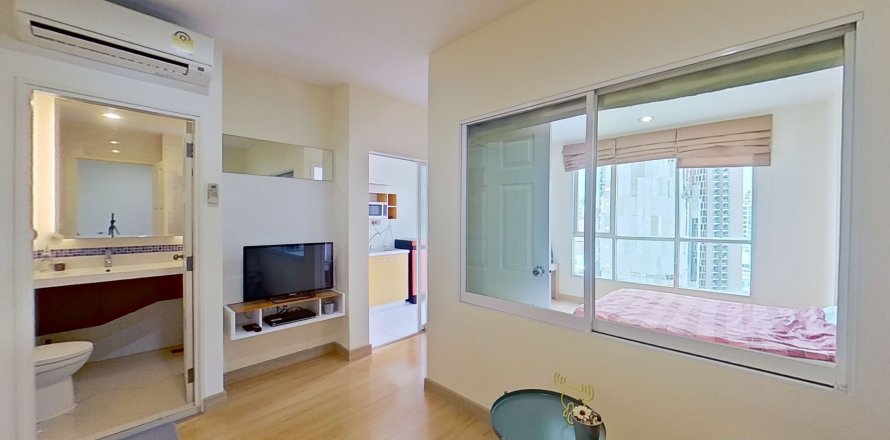 Studio dans le Condo à Watthana, Bangkok, Thaïlande № 137332