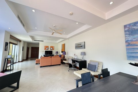 Villa in Phuket, Thailand 4 bedrooms № 137330 - photo 3