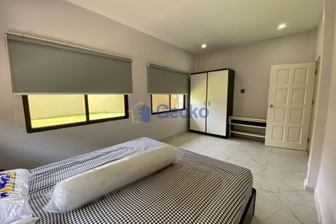 House in Pattaya, Thailand 3 bedrooms № 196634 - photo 17