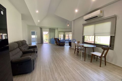 House in Pattaya, Thailand 3 bedrooms № 196634 - photo 8