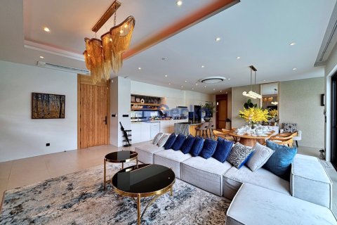 House in Pattaya, Thailand 4 bedrooms № 196636 - photo 6