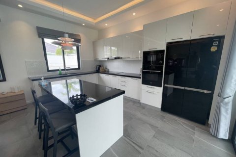 Villa in Hua Hin, Thailand 3 bedrooms № 114358 - photo 7