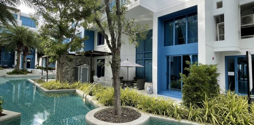 Condo in Hua Hin, Thailand, 3 bedrooms  № 114355