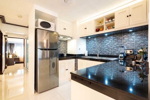 Condo in Kathu, Thailand, 2 bedrooms  № 168999 - photo 7
