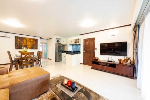 Condo in Kathu, Thailand, 2 bedrooms  № 168999 - photo 2