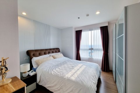 Condo in Bangkok, Thailand, 2 bedrooms  № 148777 - photo 4